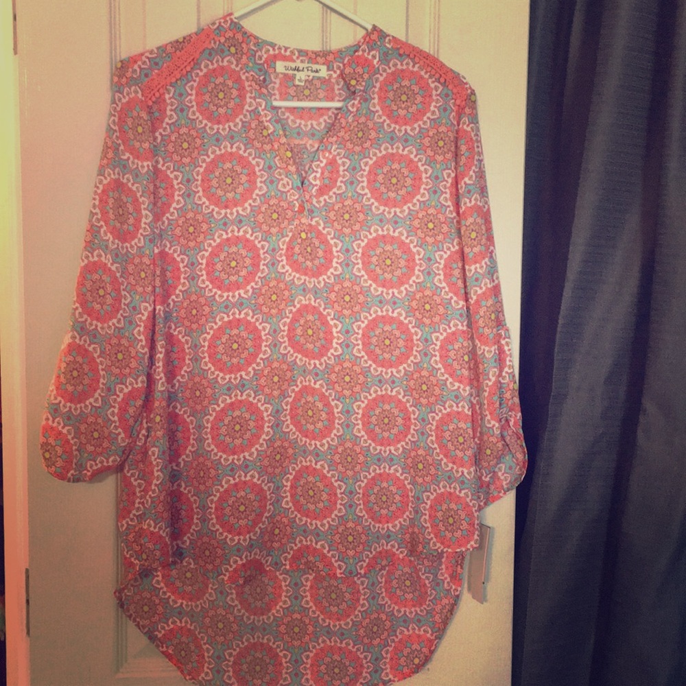 Beautiful!  Colorful tunic!